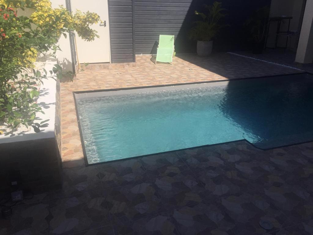 Nicole Residence Avec Piscine Chauffee & Jacuzzi Сен-Андре Екстериор снимка