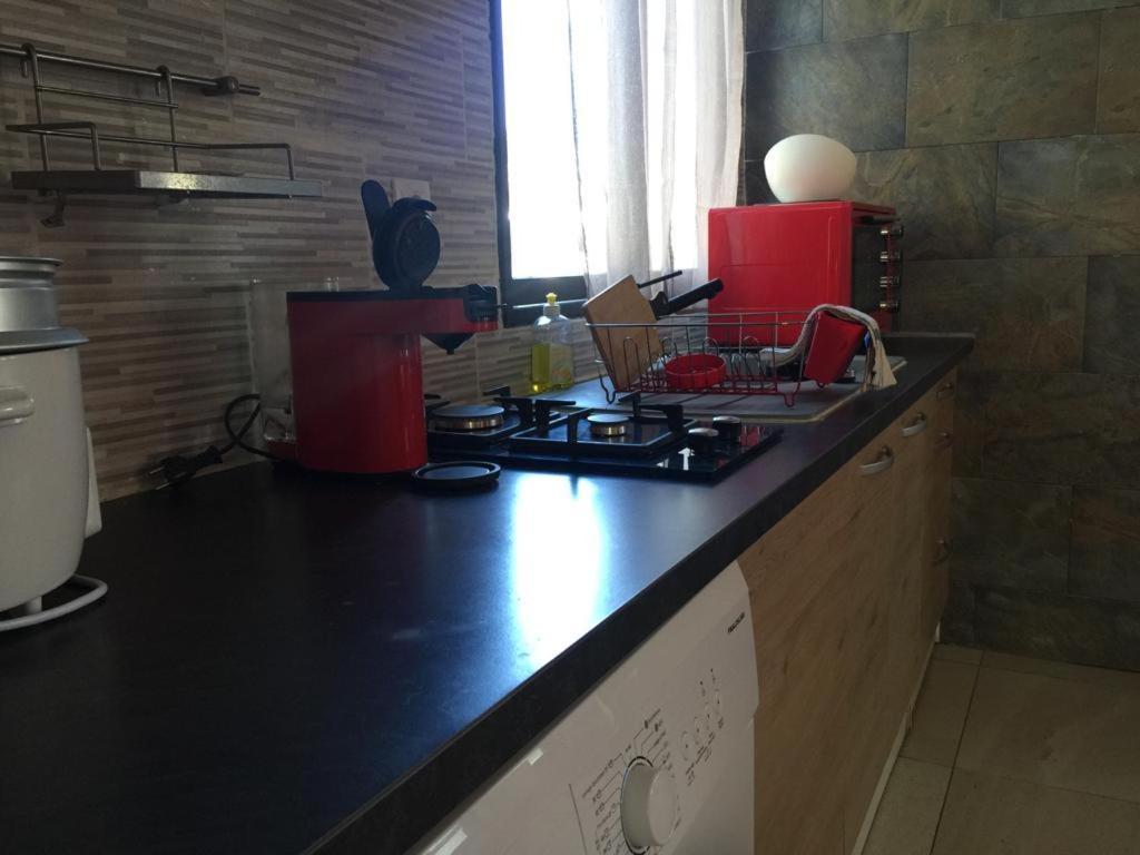 Nicole Residence Avec Piscine Chauffee & Jacuzzi Сен-Андре Екстериор снимка