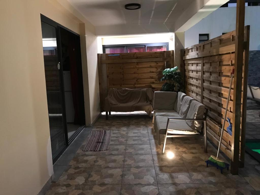 Nicole Residence Avec Piscine Chauffee & Jacuzzi Сен-Андре Екстериор снимка